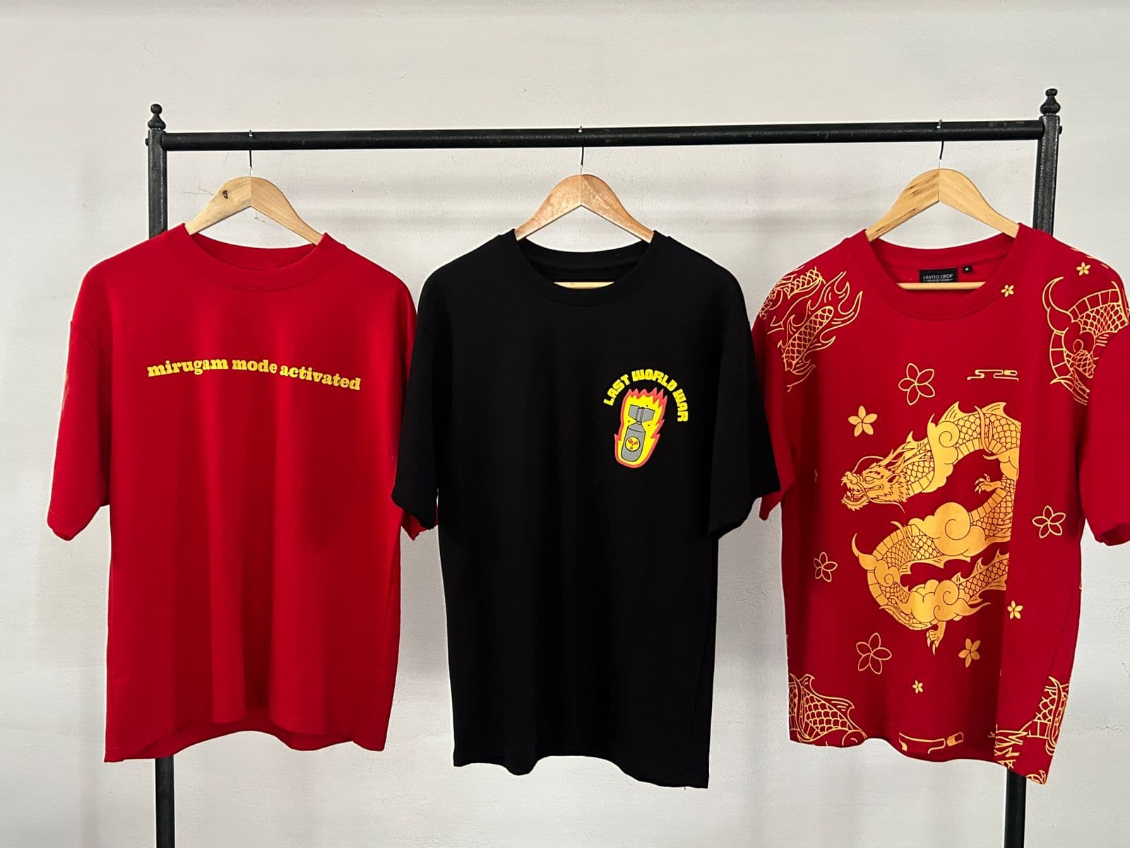 Red tee full gold dragon Return of Dragon